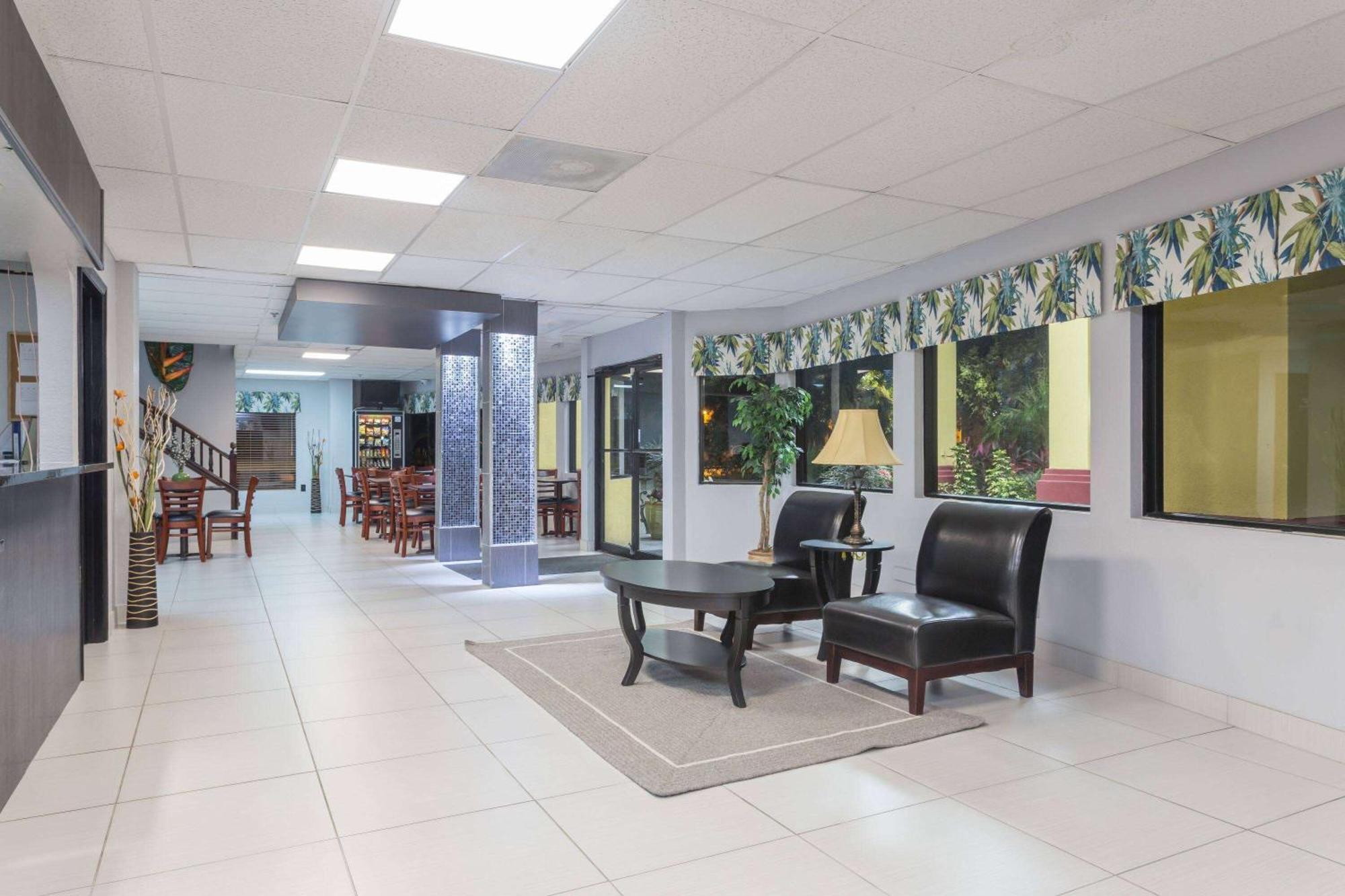 Days Inn By Wyndham Sarasota I-75 Vamo Exteriér fotografie